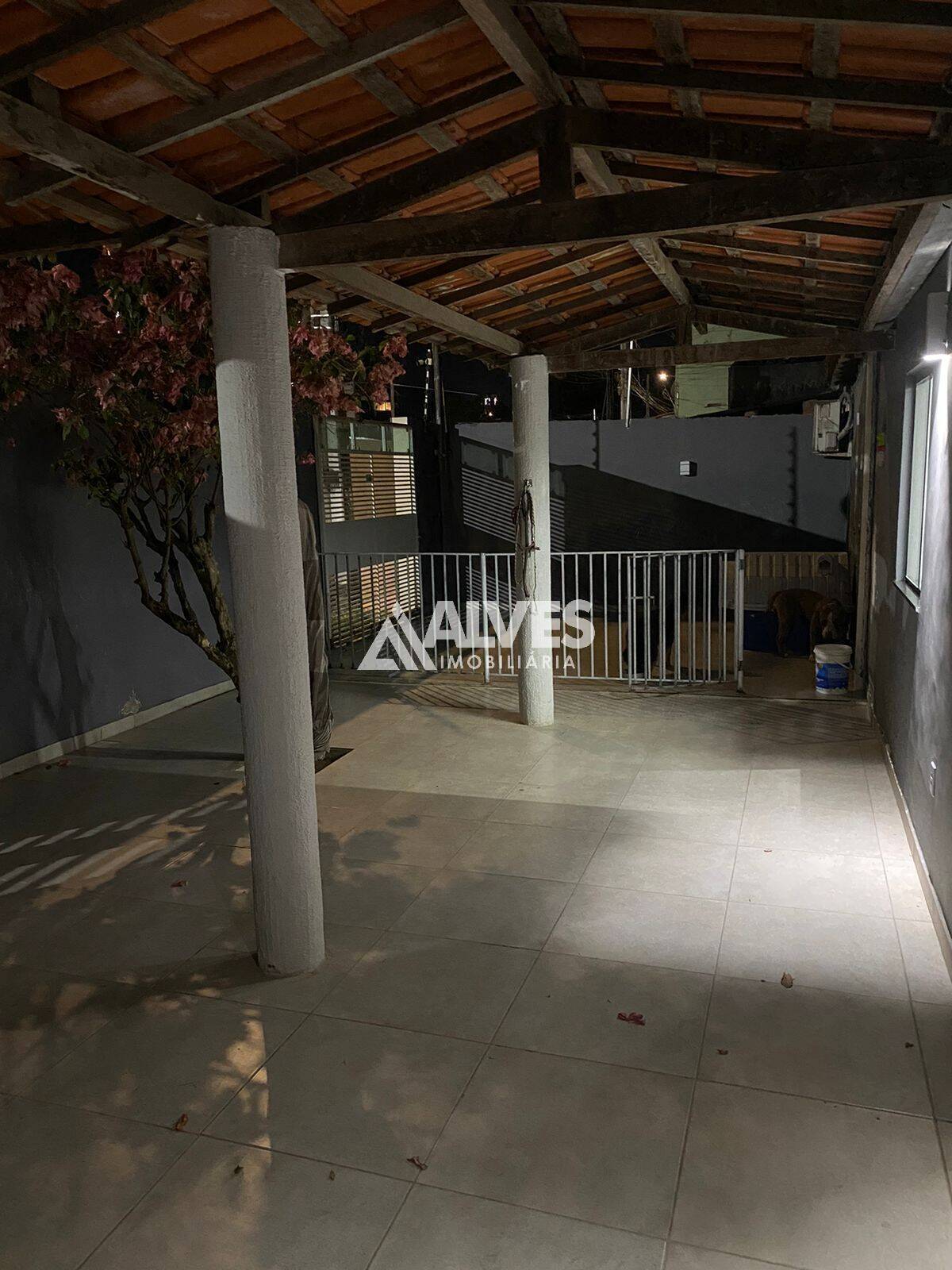 Casa à venda com 3 quartos, 150m² - Foto 14