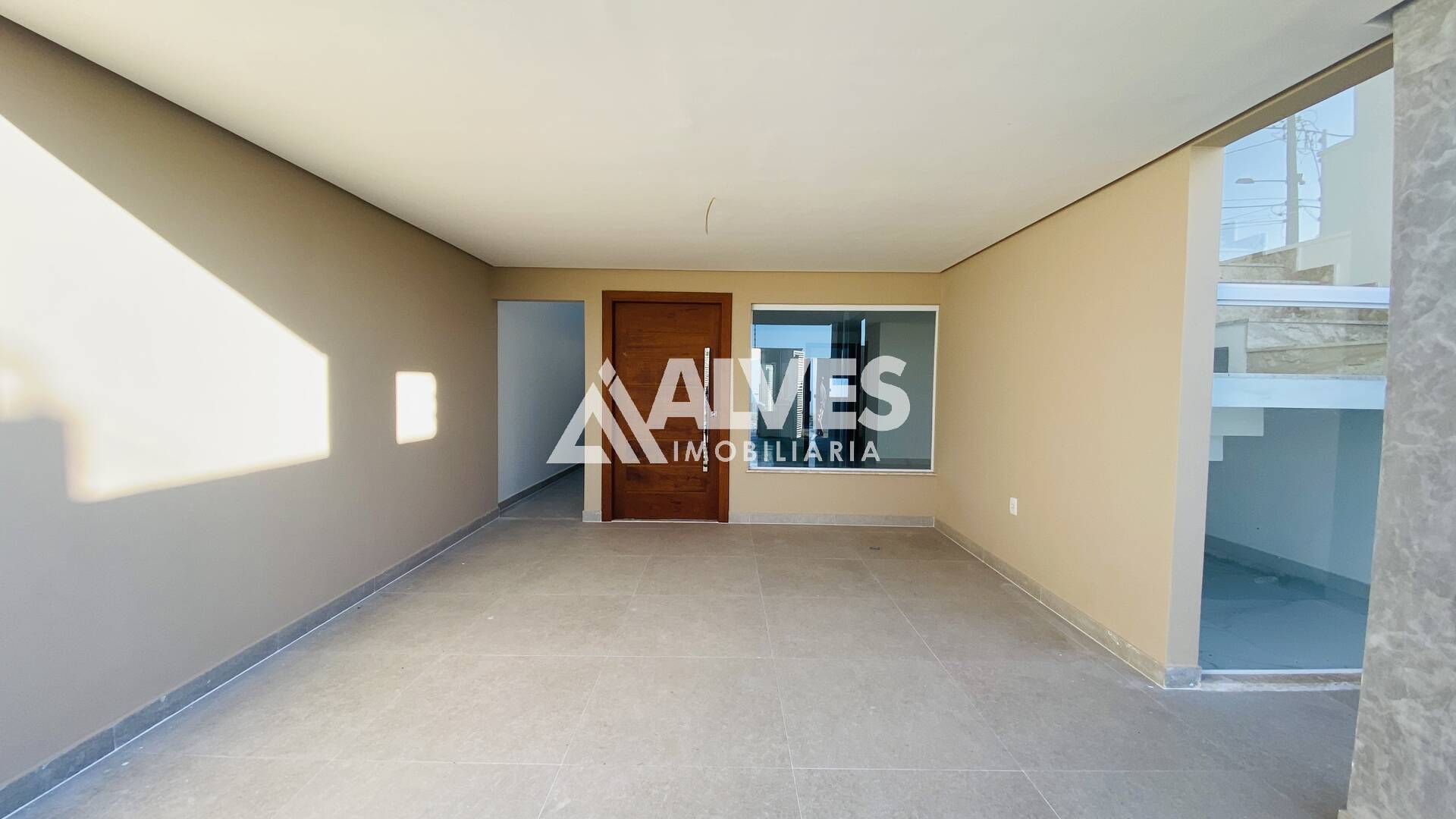 Casa à venda com 3 quartos, 173m² - Foto 4