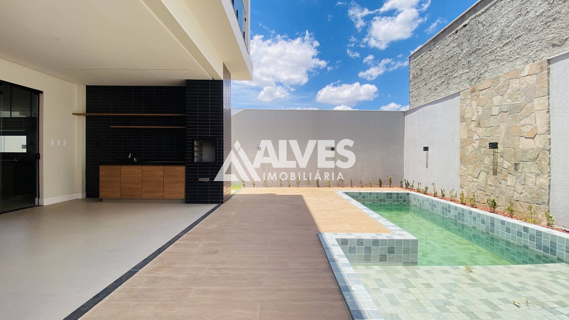 Casa de Condomínio à venda com 4 quartos, 263m² - Foto 5