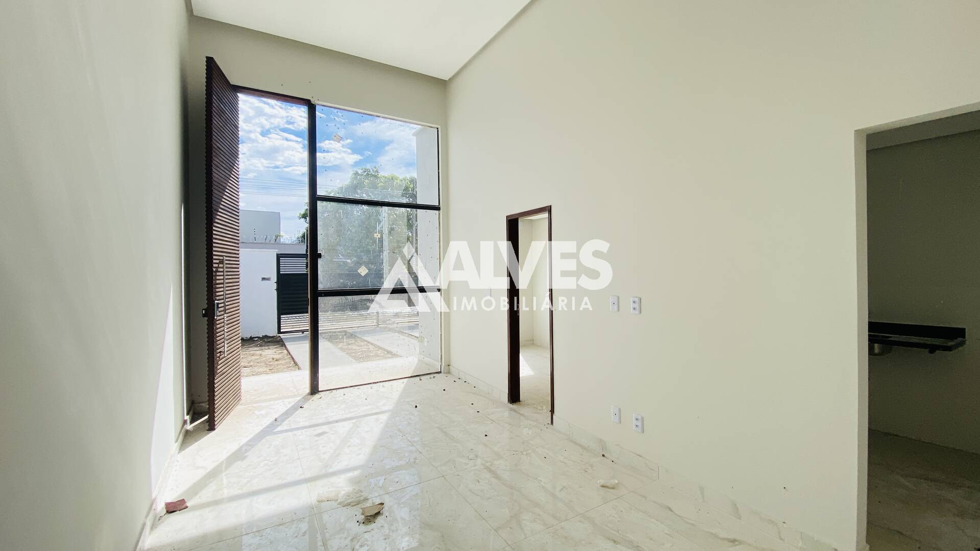 Casa à venda com 3 quartos, 78m² - Foto 2