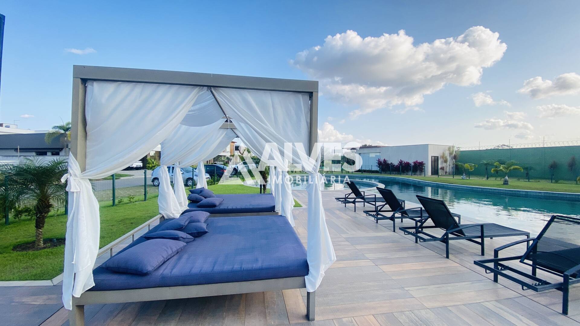 Casa de Condomínio à venda com 4 quartos, 272m² - Foto 6