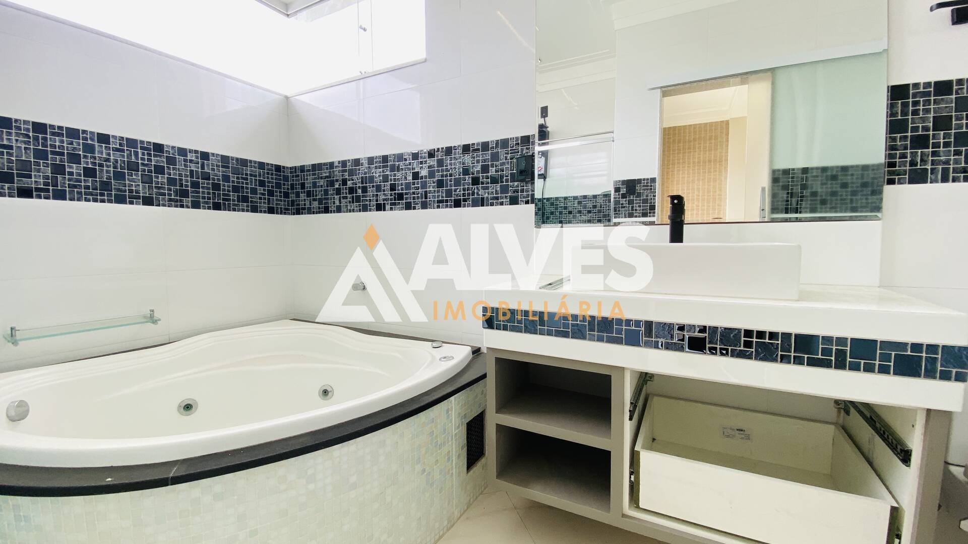 Casa, 4 quartos, 300 m² - Foto 22