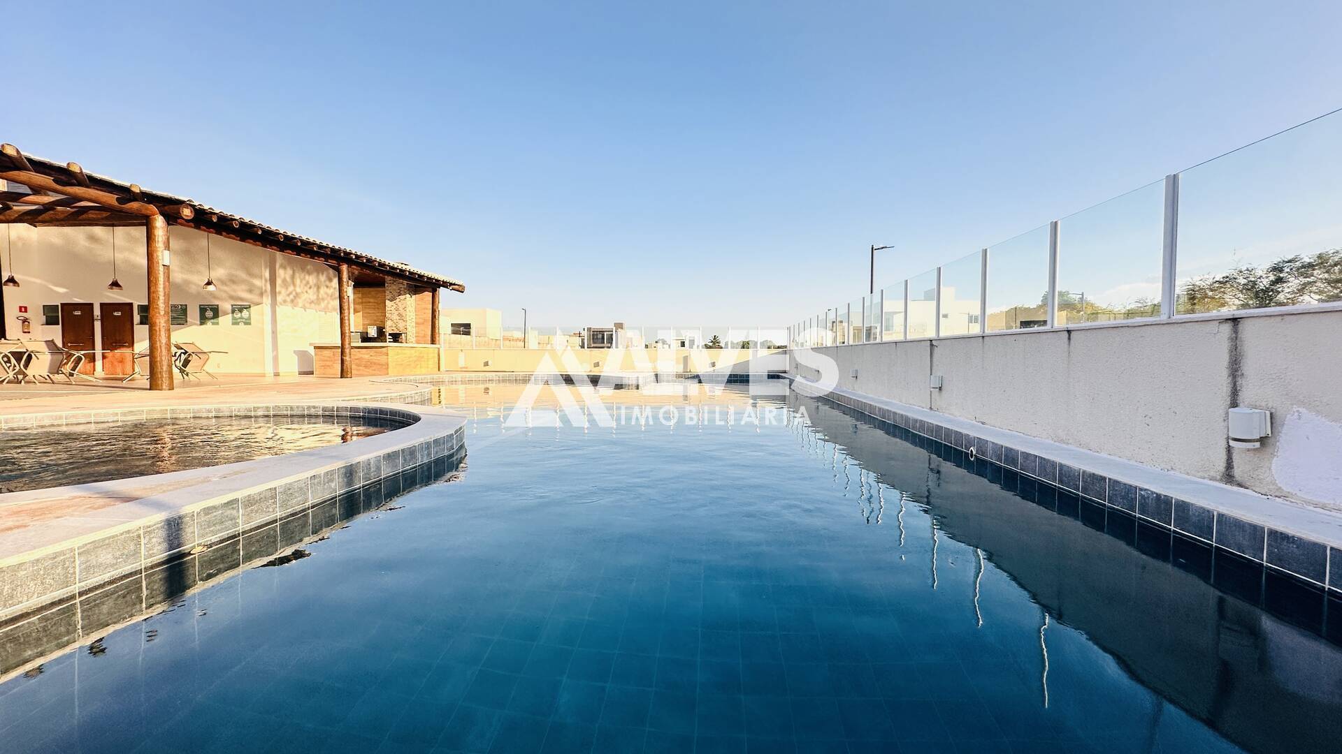 Casa de Condomínio à venda com 4 quartos, 165m² - Foto 3