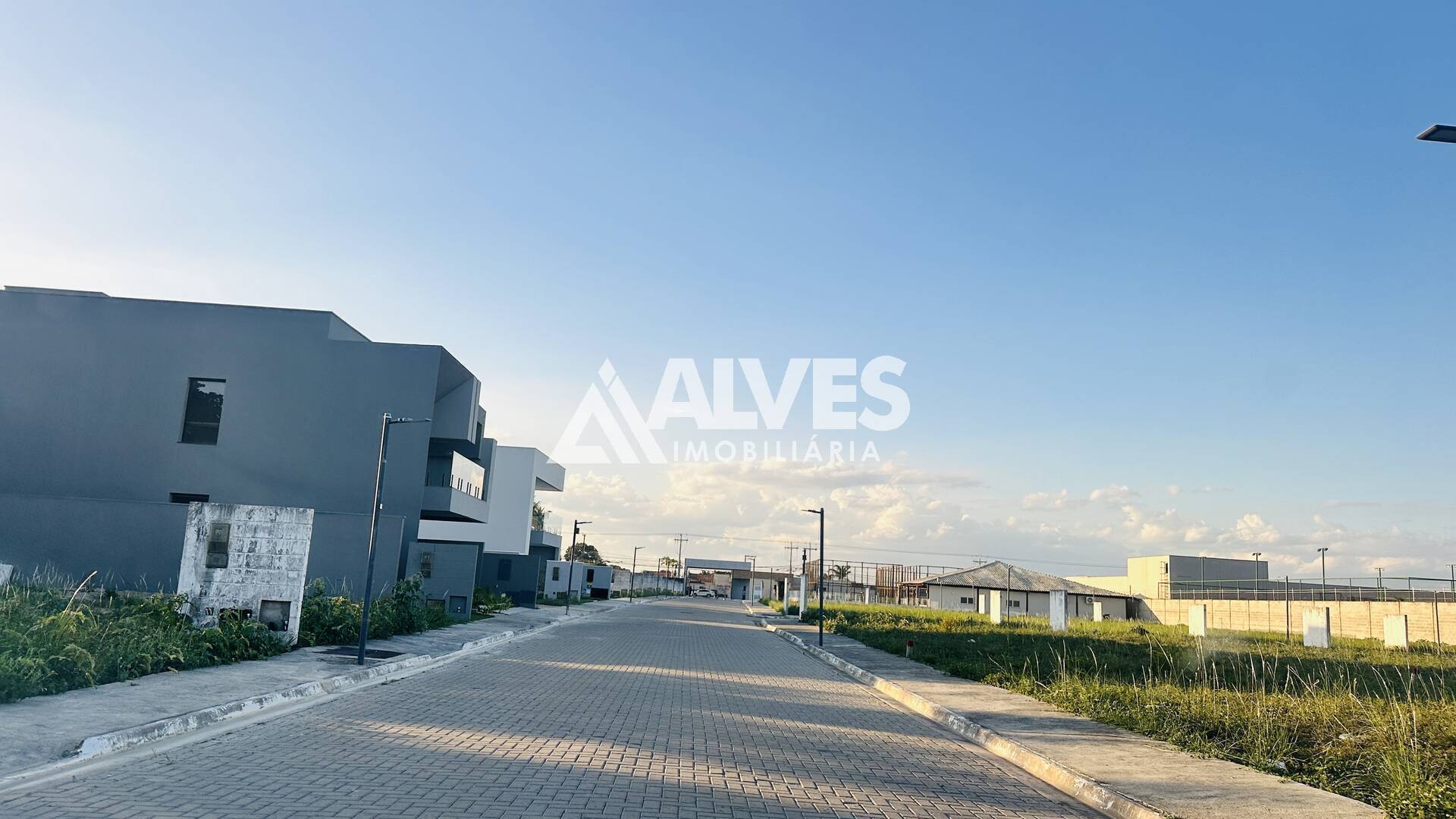 Casa de Condomínio à venda com 4 quartos, 165m² - Foto 15