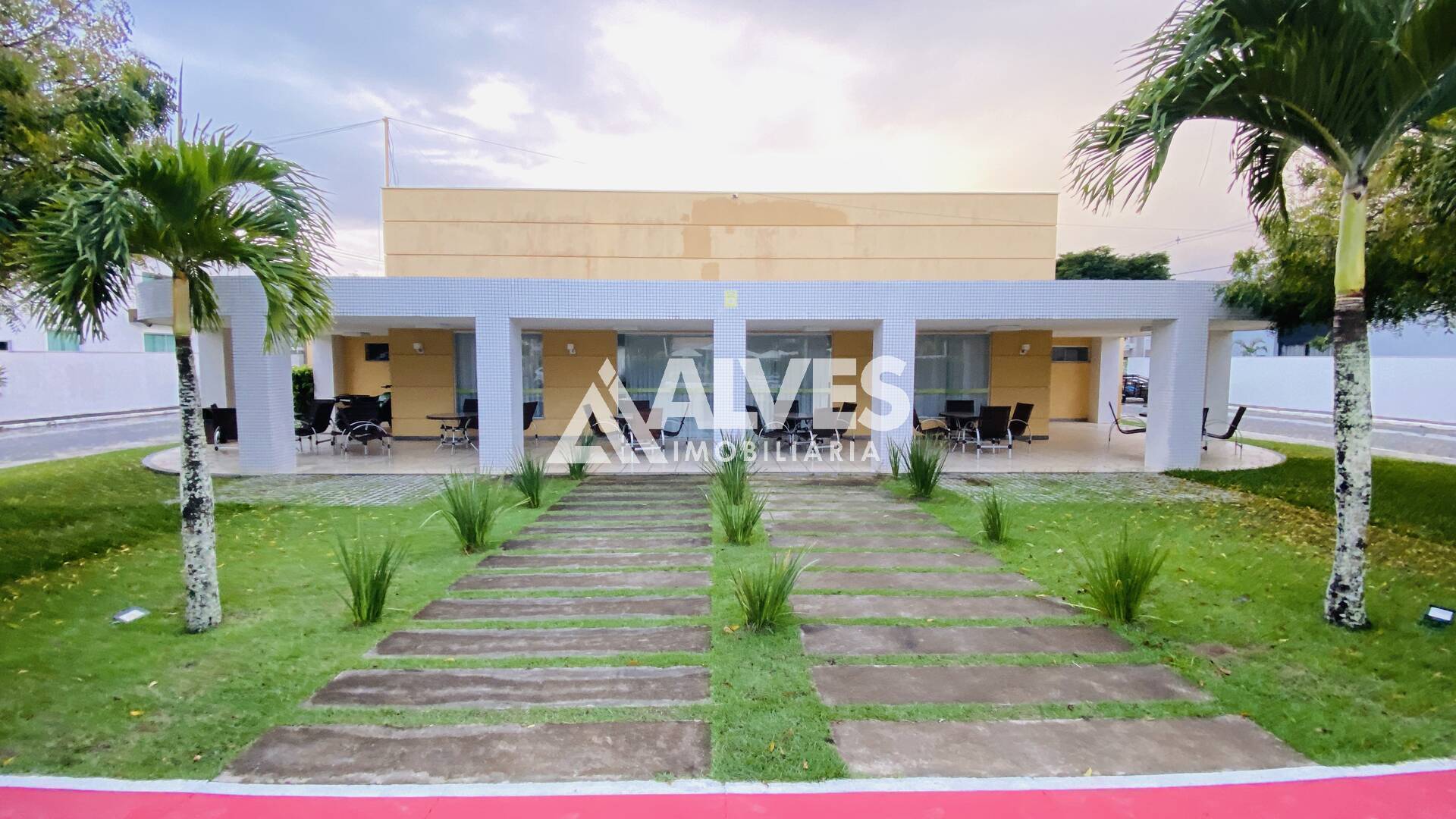 Casa de Condomínio à venda com 4 quartos, 372m² - Foto 30