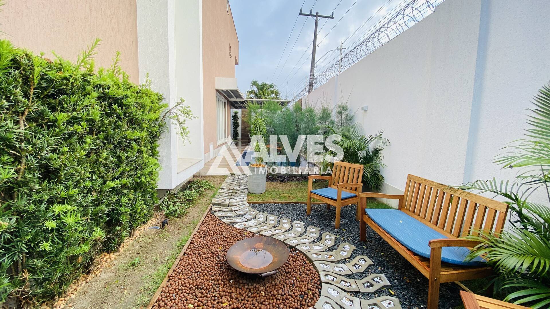 Casa de Condomínio à venda com 4 quartos, 372m² - Foto 29