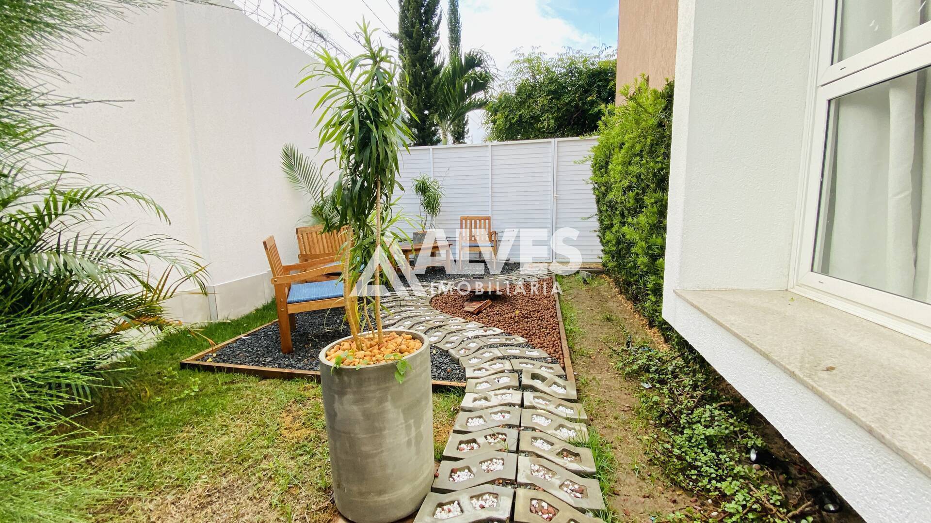 Casa de Condomínio à venda com 4 quartos, 372m² - Foto 18