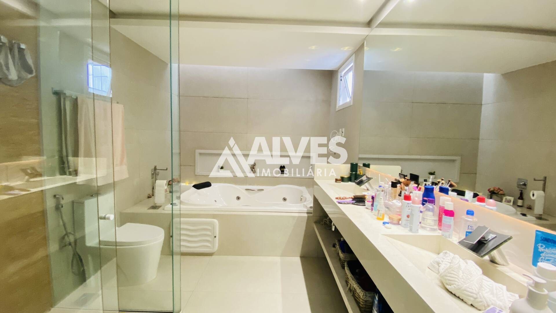 Casa de Condomínio à venda com 4 quartos, 372m² - Foto 27