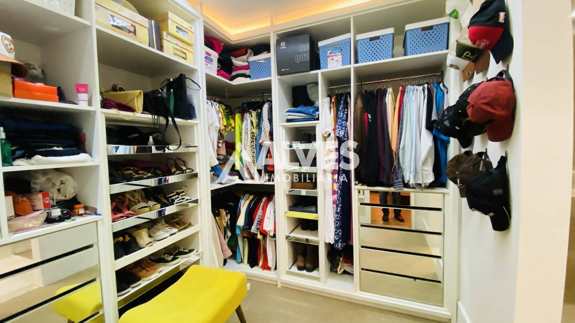 Casa de Condomínio à venda com 4 quartos, 372m² - Foto 26