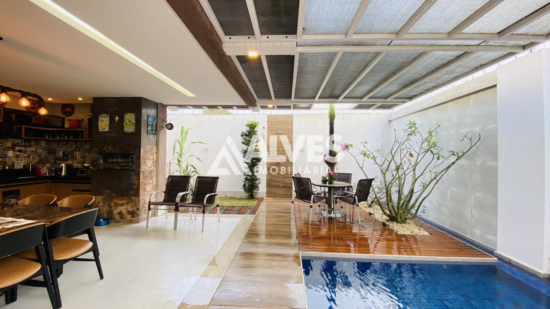Casa de Condomínio à venda com 4 quartos, 372m² - Foto 13