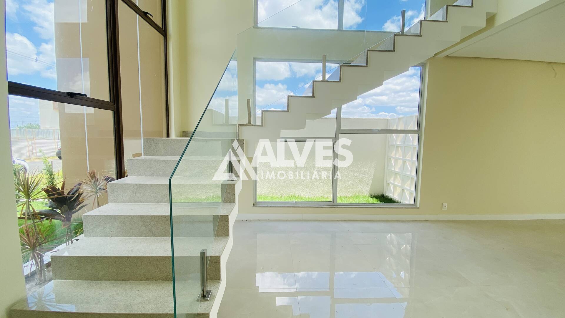 Casa de Condomínio à venda com 4 quartos, 244m² - Foto 17