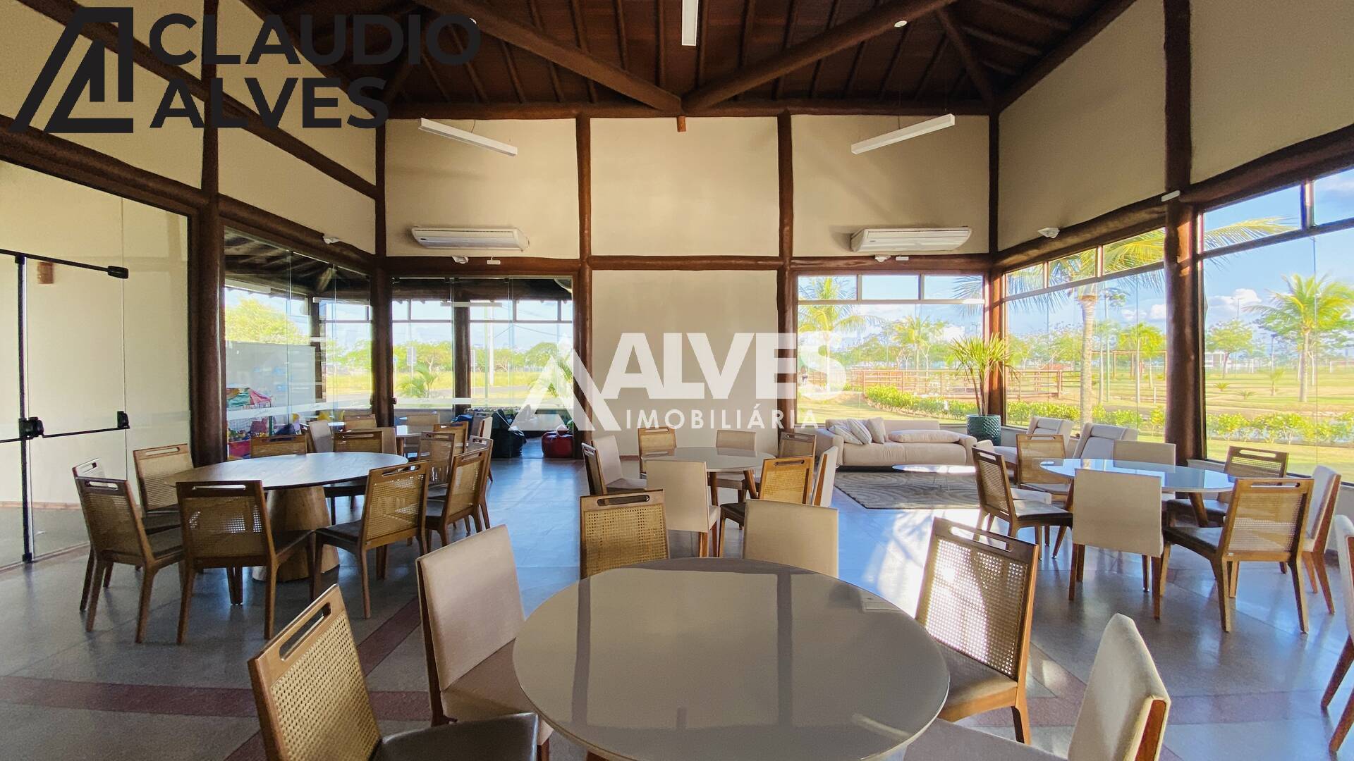 Casa de Condomínio à venda com 4 quartos, 244m² - Foto 49