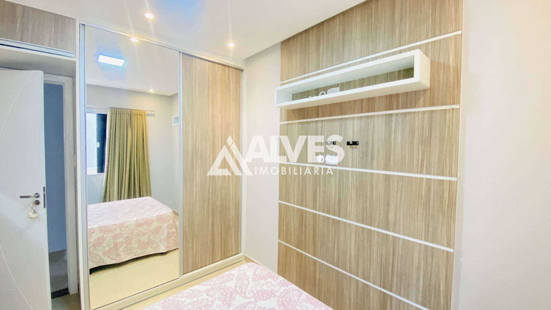 Casa de Condomínio para alugar com 4 quartos, 150m² - Foto 19
