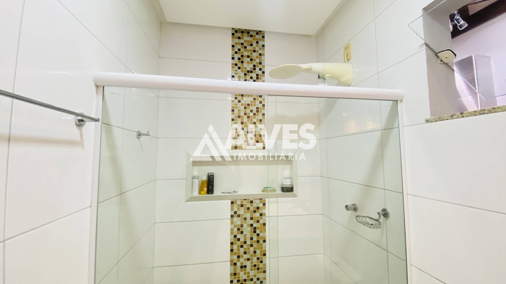Casa de Condomínio para alugar com 4 quartos, 150m² - Foto 24