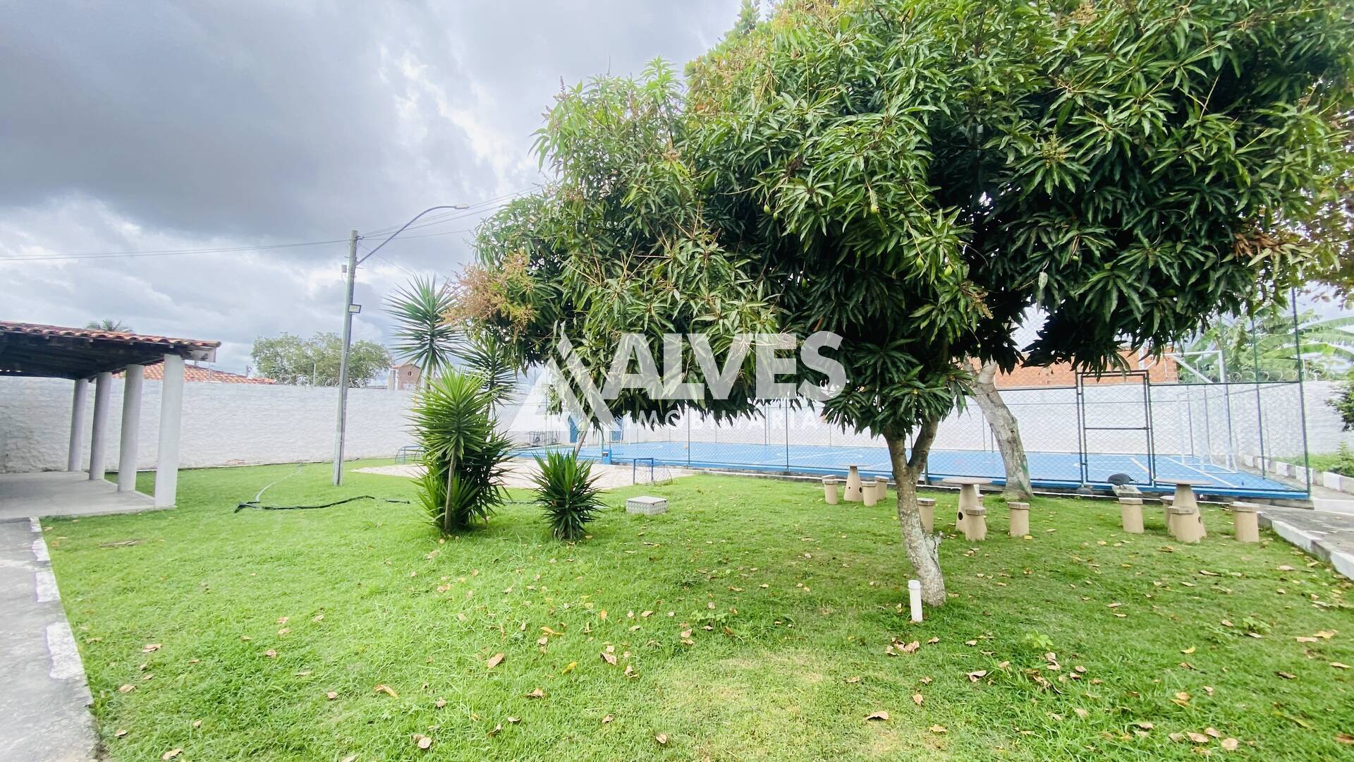 Casa de Condomínio para alugar com 4 quartos, 150m² - Foto 26