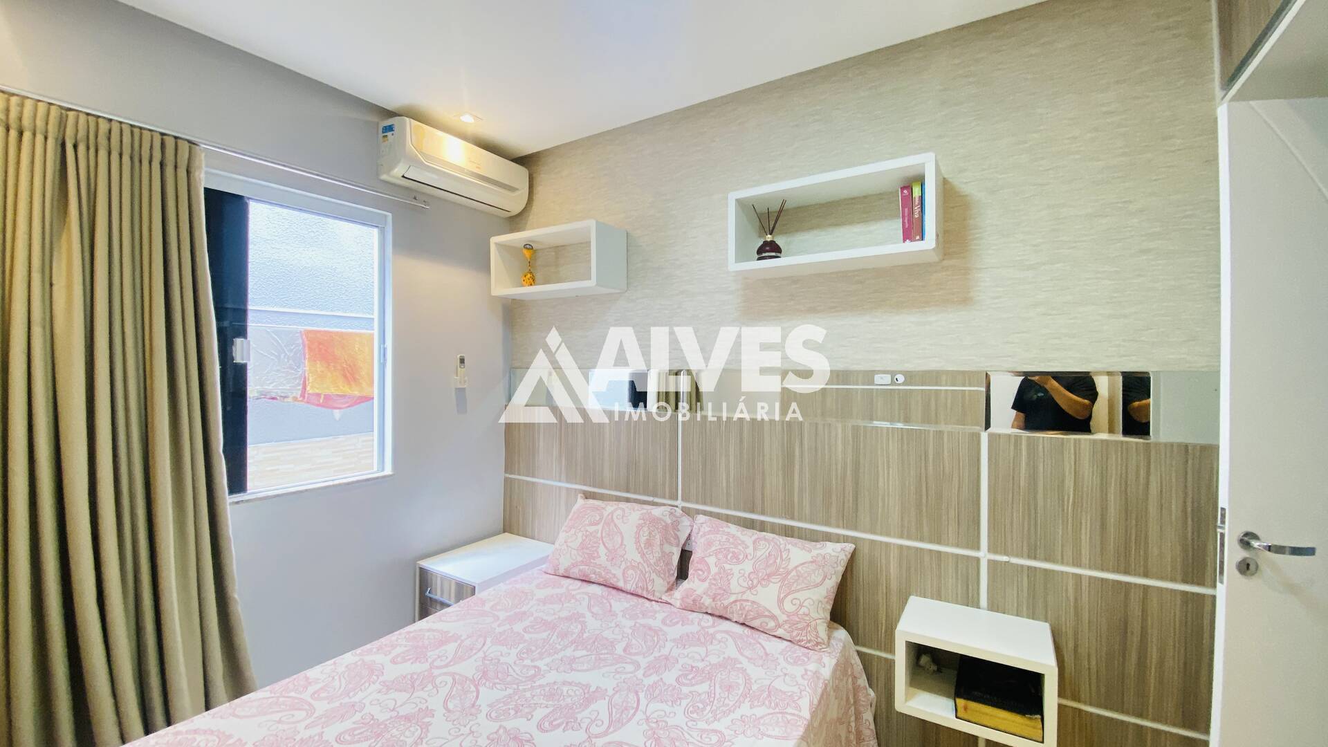 Casa de Condomínio para alugar com 4 quartos, 150m² - Foto 18