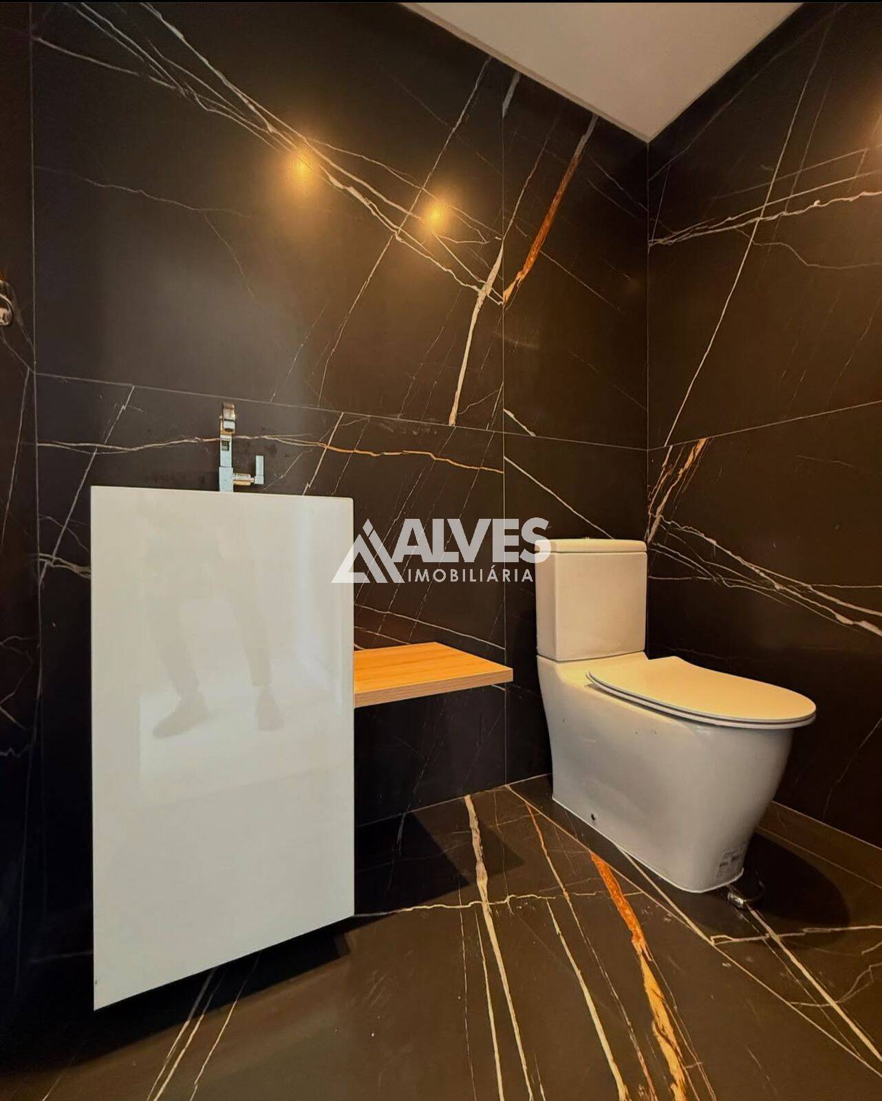 Casa de Condomínio à venda com 5 quartos, 242m² - Foto 15