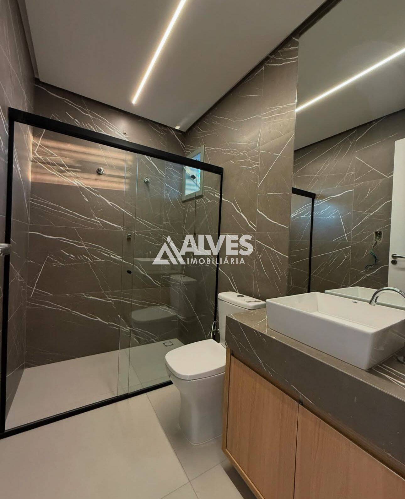 Casa de Condomínio à venda com 5 quartos, 242m² - Foto 17