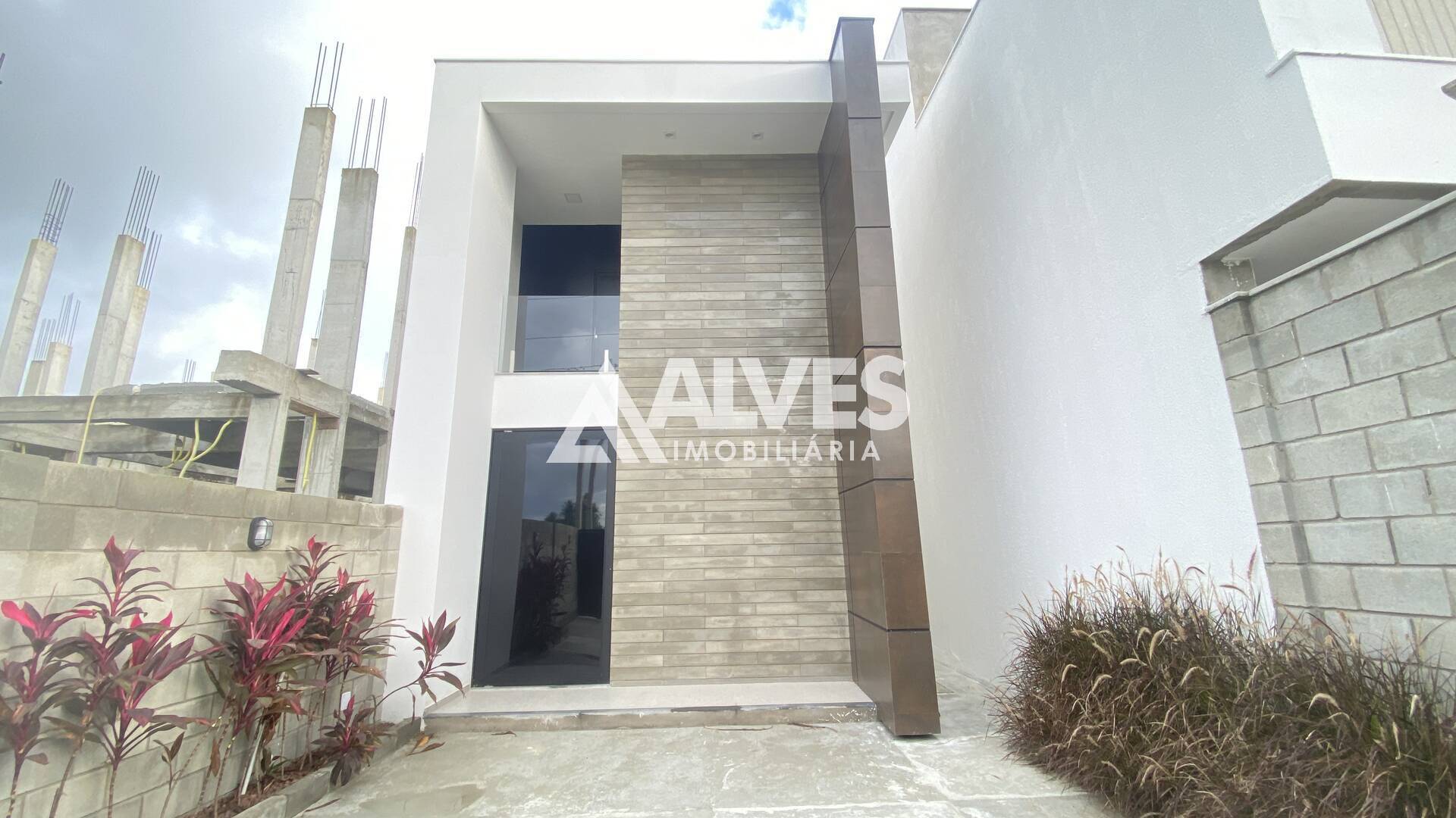 Casa à venda com 3 quartos, 145m² - Foto 2