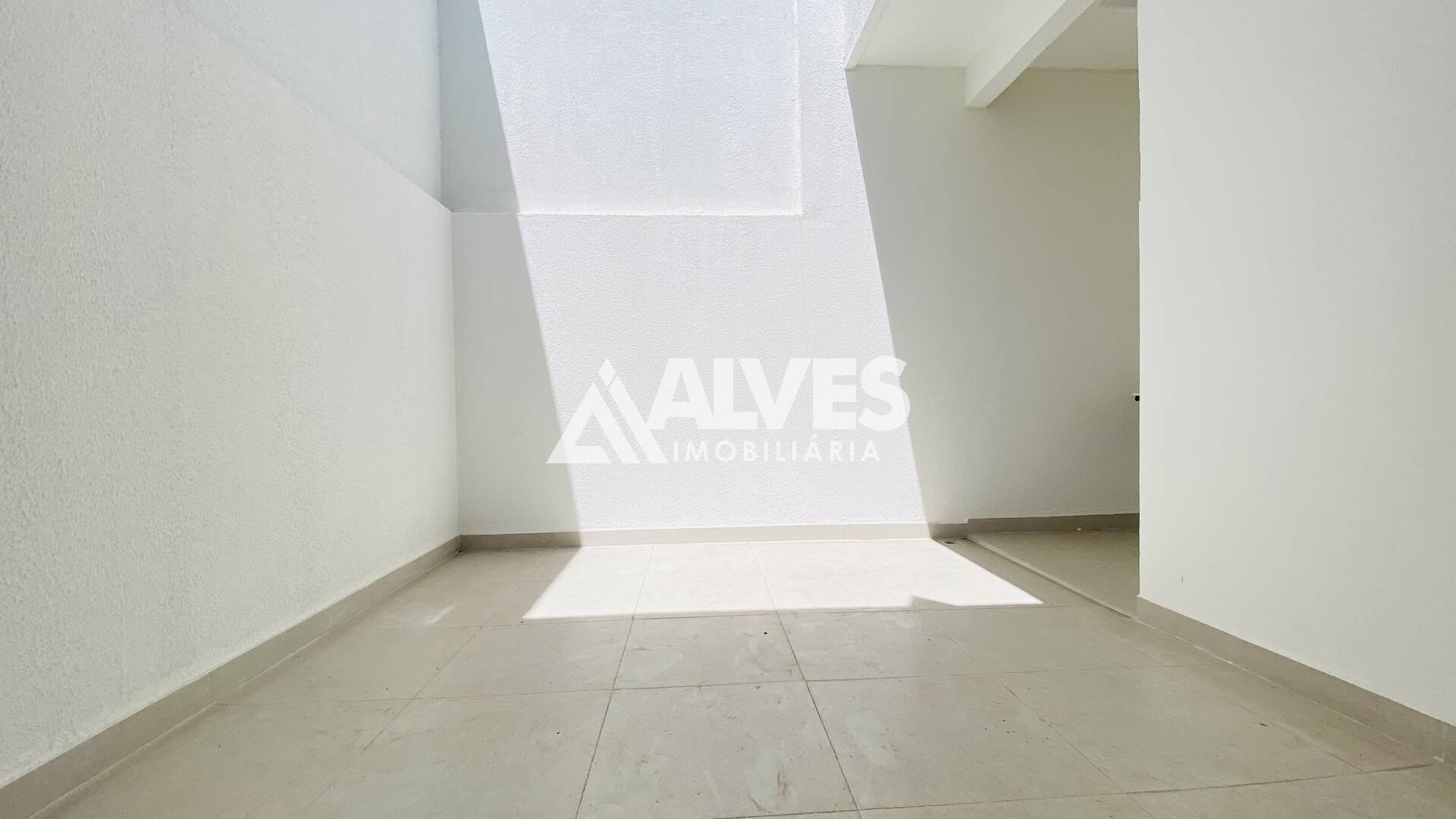 Casa à venda com 2 quartos, 72m² - Foto 17