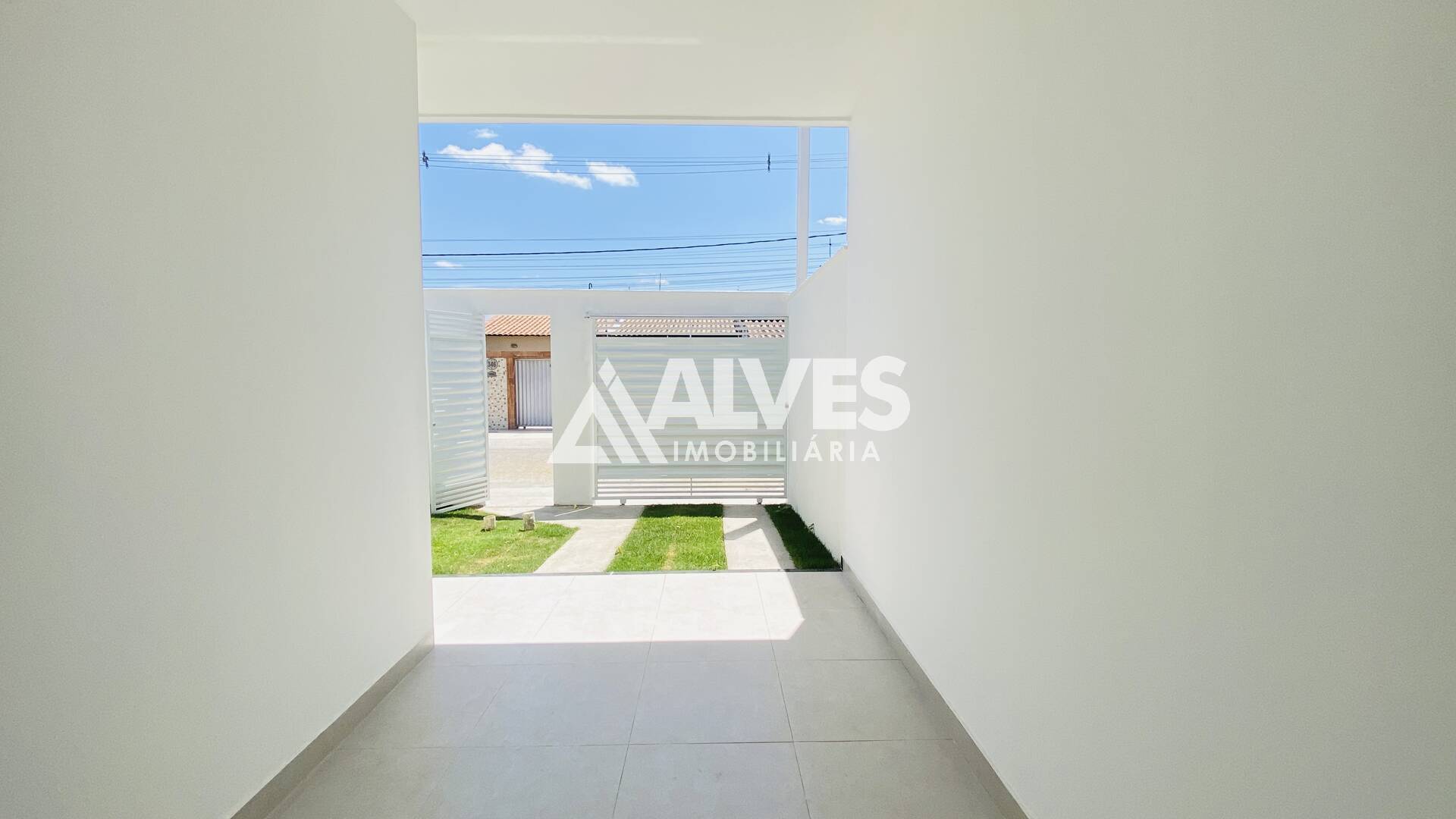 Casa à venda com 2 quartos, 72m² - Foto 3