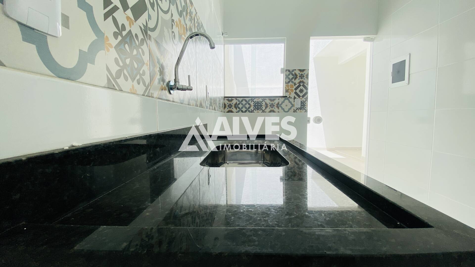 Casa à venda com 2 quartos, 72m² - Foto 8