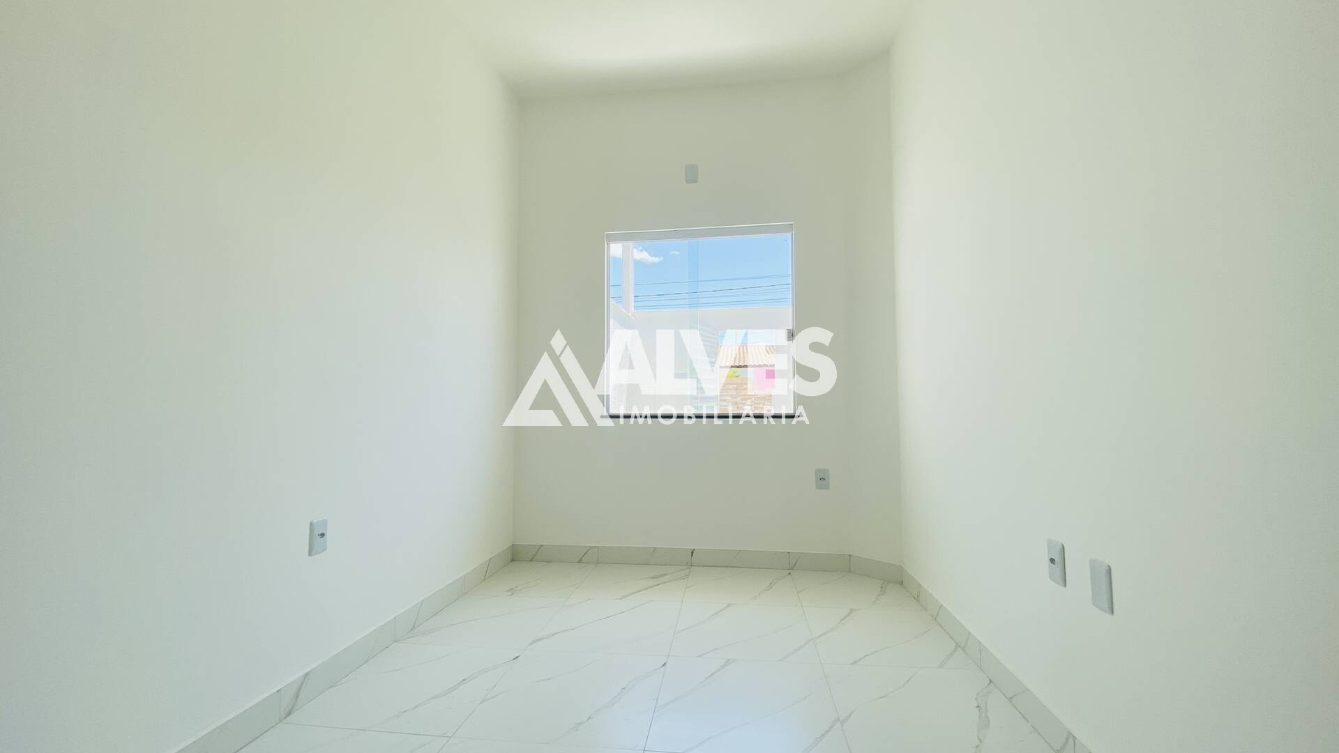 Casa à venda com 2 quartos, 72m² - Foto 13