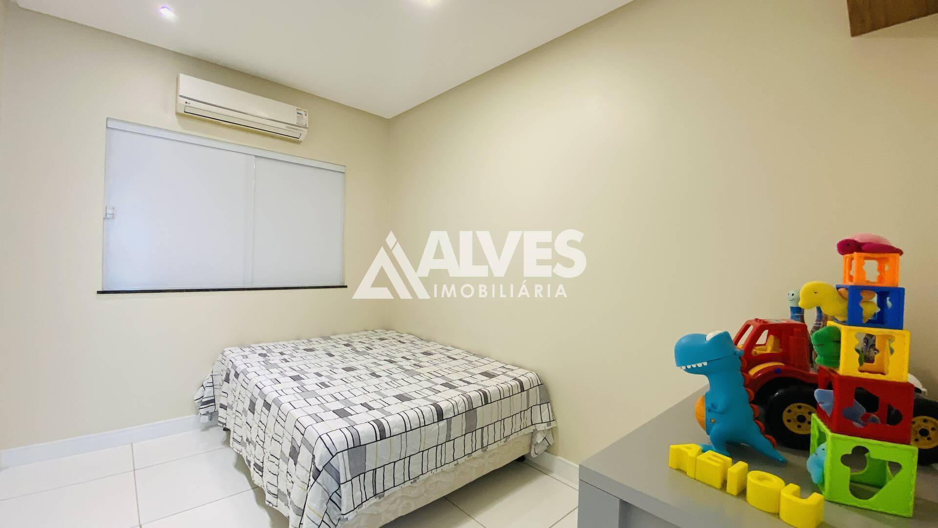 Casa à venda com 2 quartos, 94m² - Foto 16