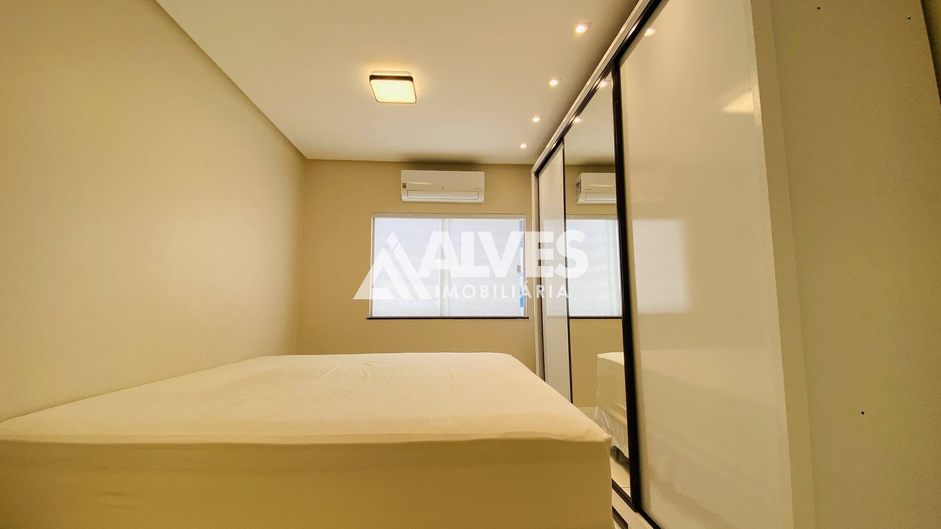 Casa à venda com 2 quartos, 94m² - Foto 18