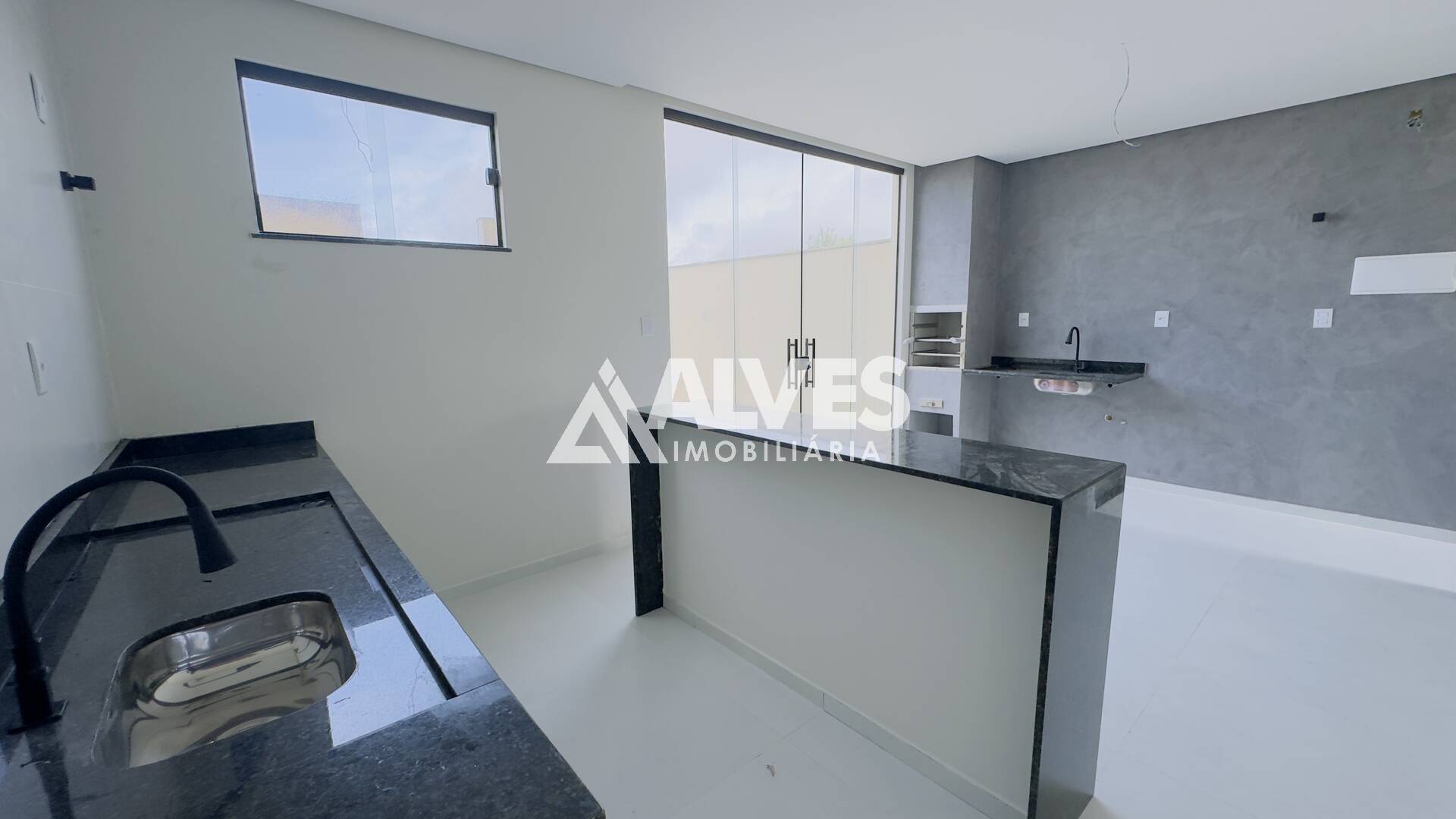 Casa à venda com 3 quartos, 118m² - Foto 11