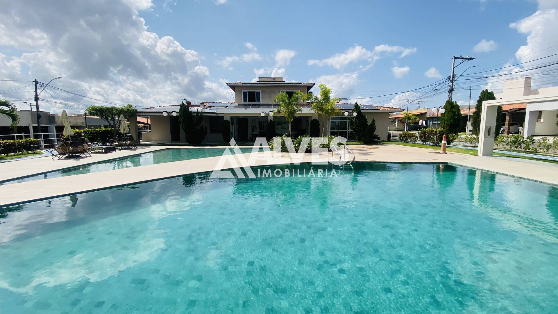 Casa de Condomínio à venda e aluguel com 3 quartos, 216m² - Foto 3