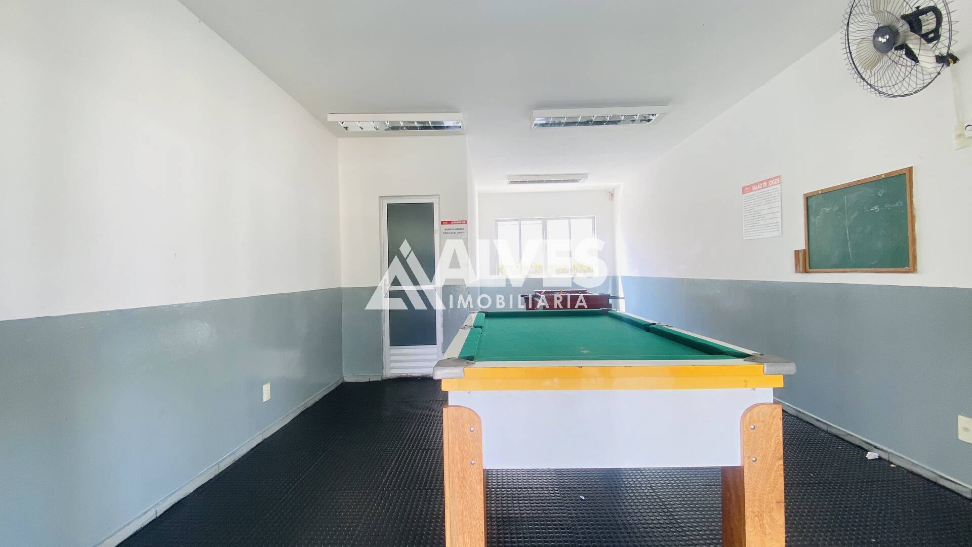 Casa de Condomínio à venda e aluguel com 3 quartos, 216m² - Foto 21