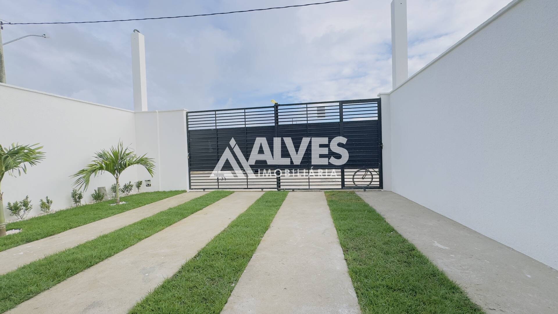 Casa à venda com 2 quartos, 64m² - Foto 3