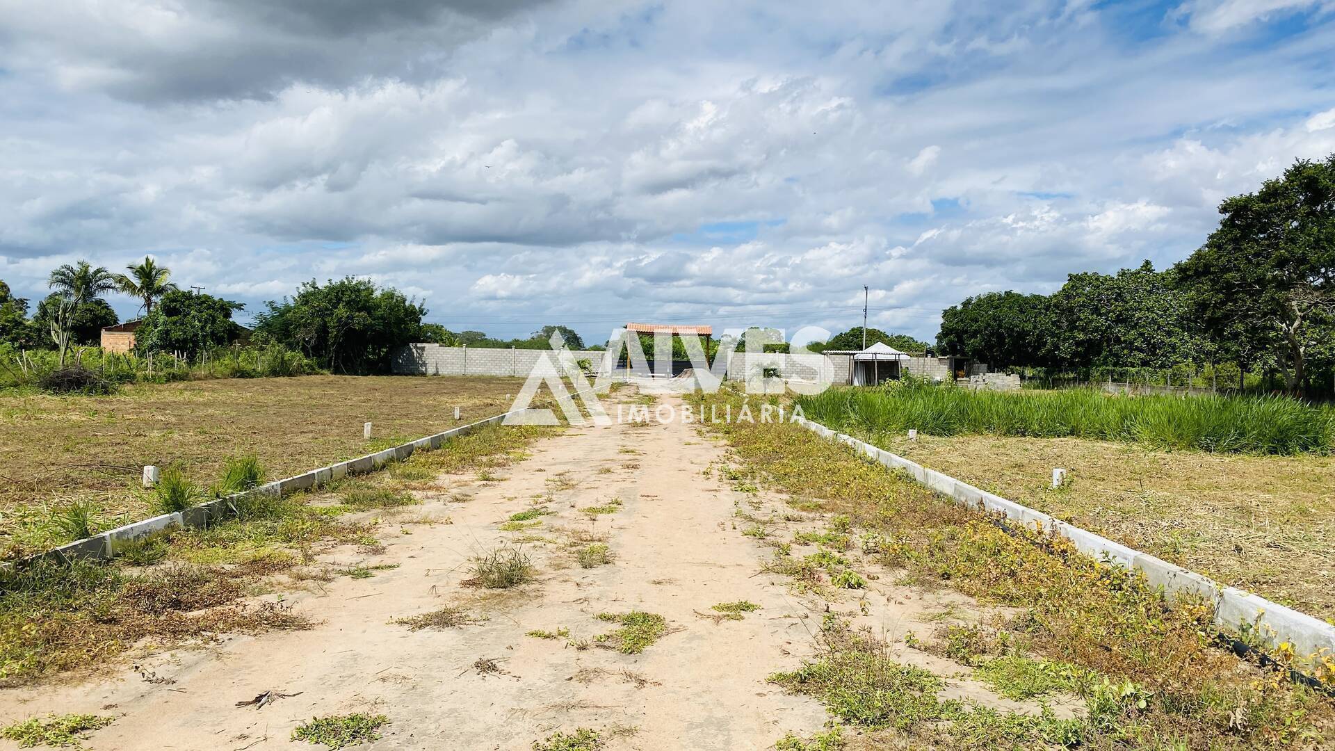 Terreno à venda, 140m² - Foto 8