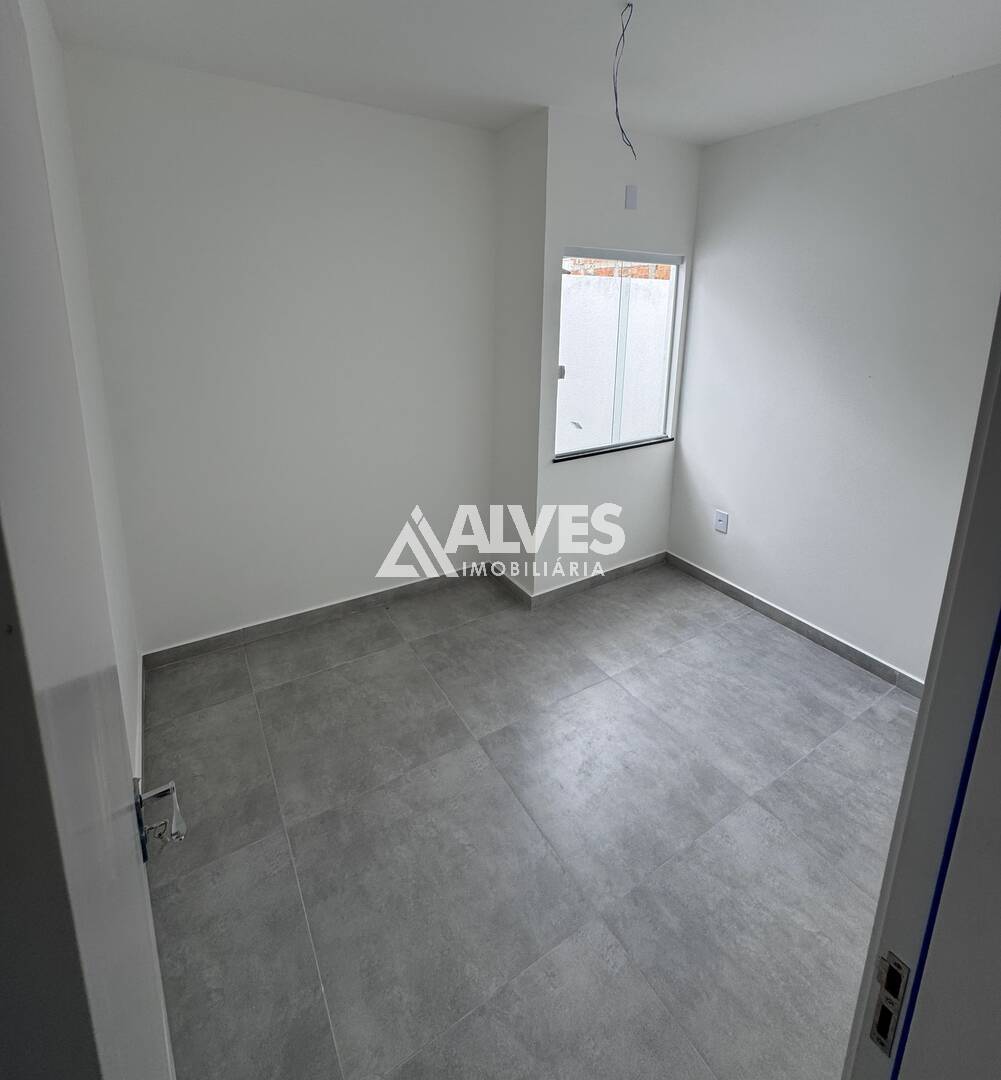 Casa à venda com 2 quartos, 68m² - Foto 7