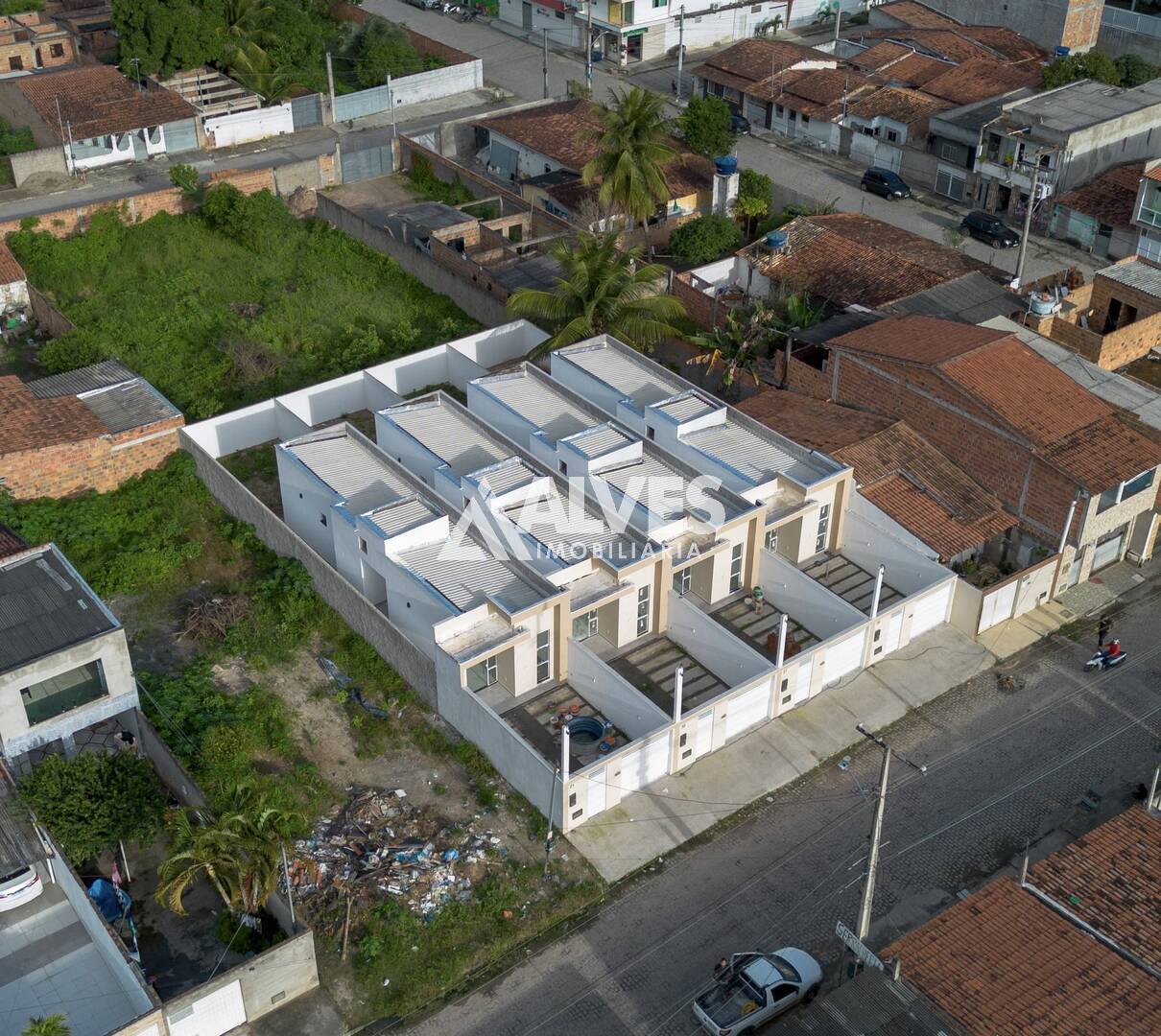 Casa à venda com 2 quartos, 68m² - Foto 12