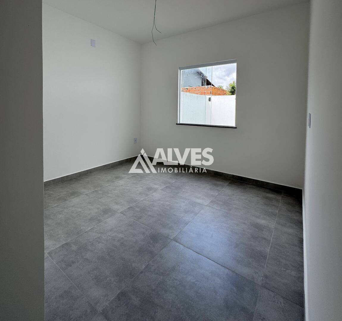 Casa à venda com 2 quartos, 68m² - Foto 9