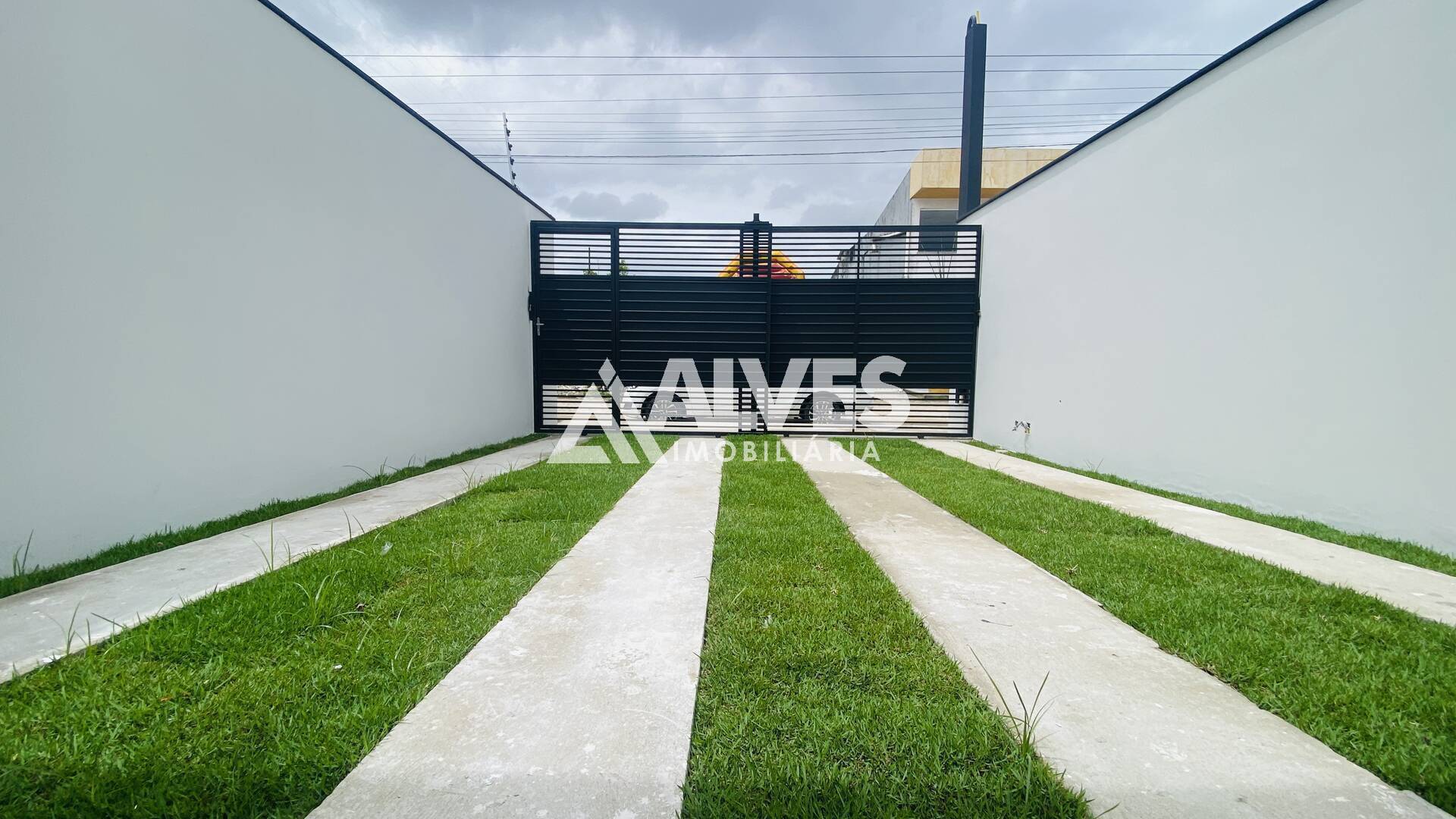 Casa à venda com 3 quartos, 78m² - Foto 4