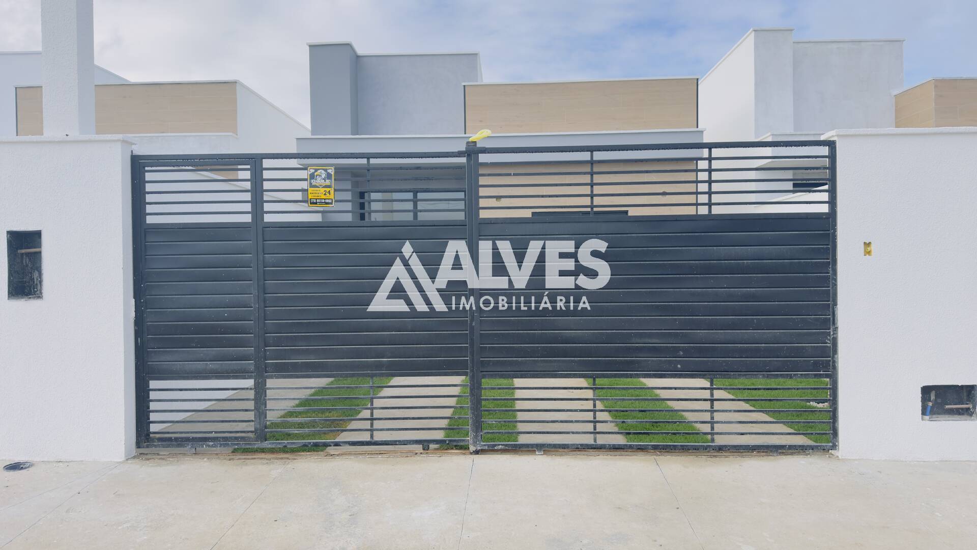 Casa à venda com 2 quartos, 64m² - Foto 4