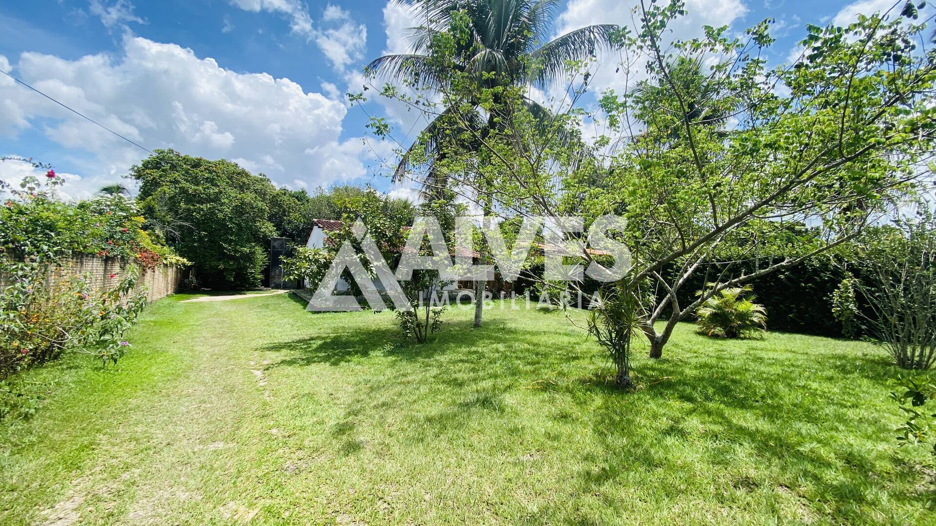 Chácara, 2 quartos, 2178 m² - Foto 2