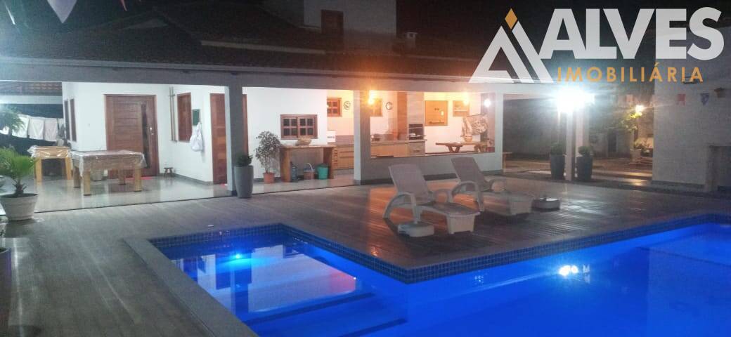 Chácara, 3 quartos, 2400 m² - Foto 3