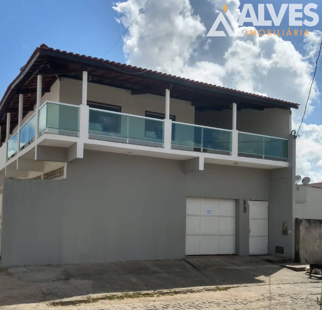 Casa, 3 quartos, 255 m² - Foto 1