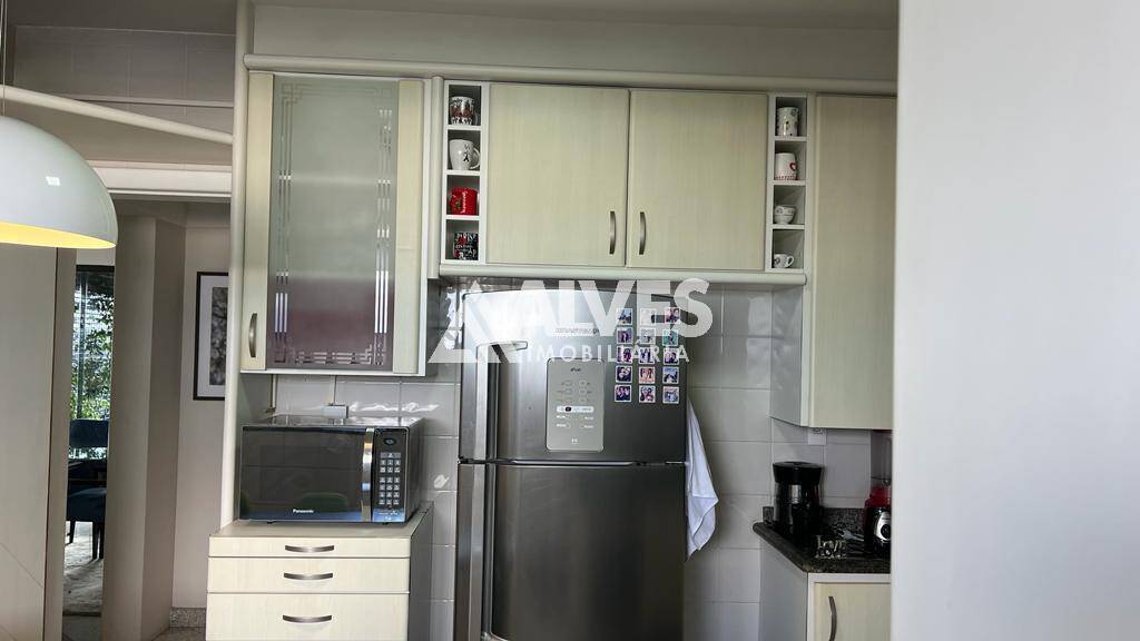 Apartamento para alugar com 4 quartos, 162m² - Foto 6