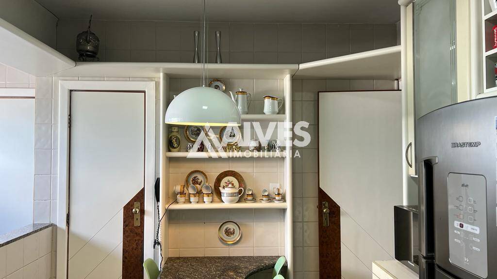 Apartamento para alugar com 4 quartos, 162m² - Foto 7