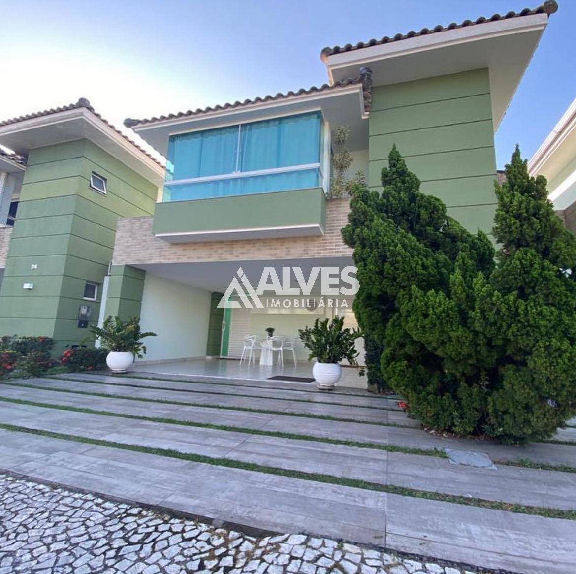 Casa de Condomínio à venda com 4 quartos, 237m² - Foto 3
