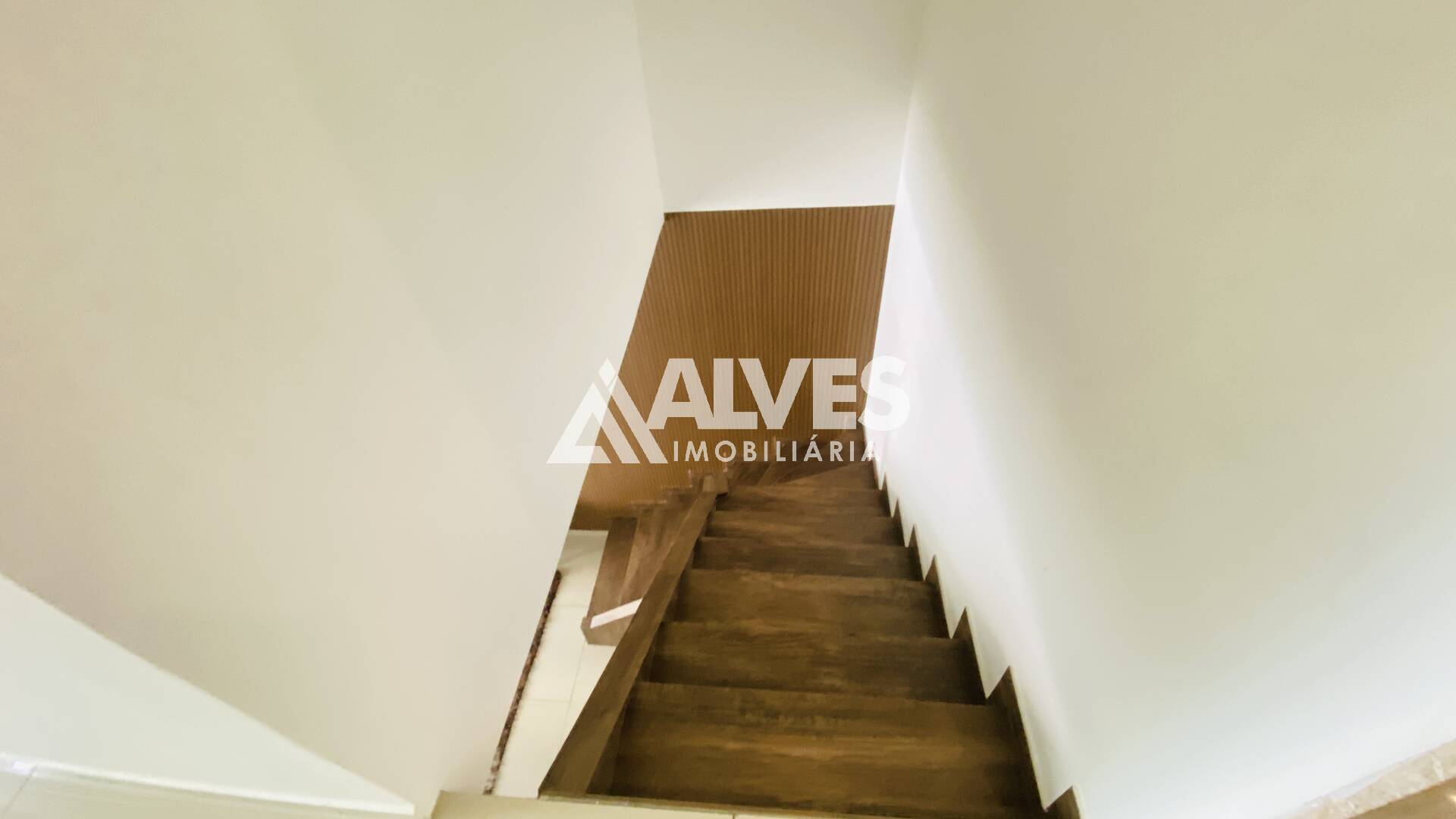 Casa à venda com 3 quartos, 100m² - Foto 7