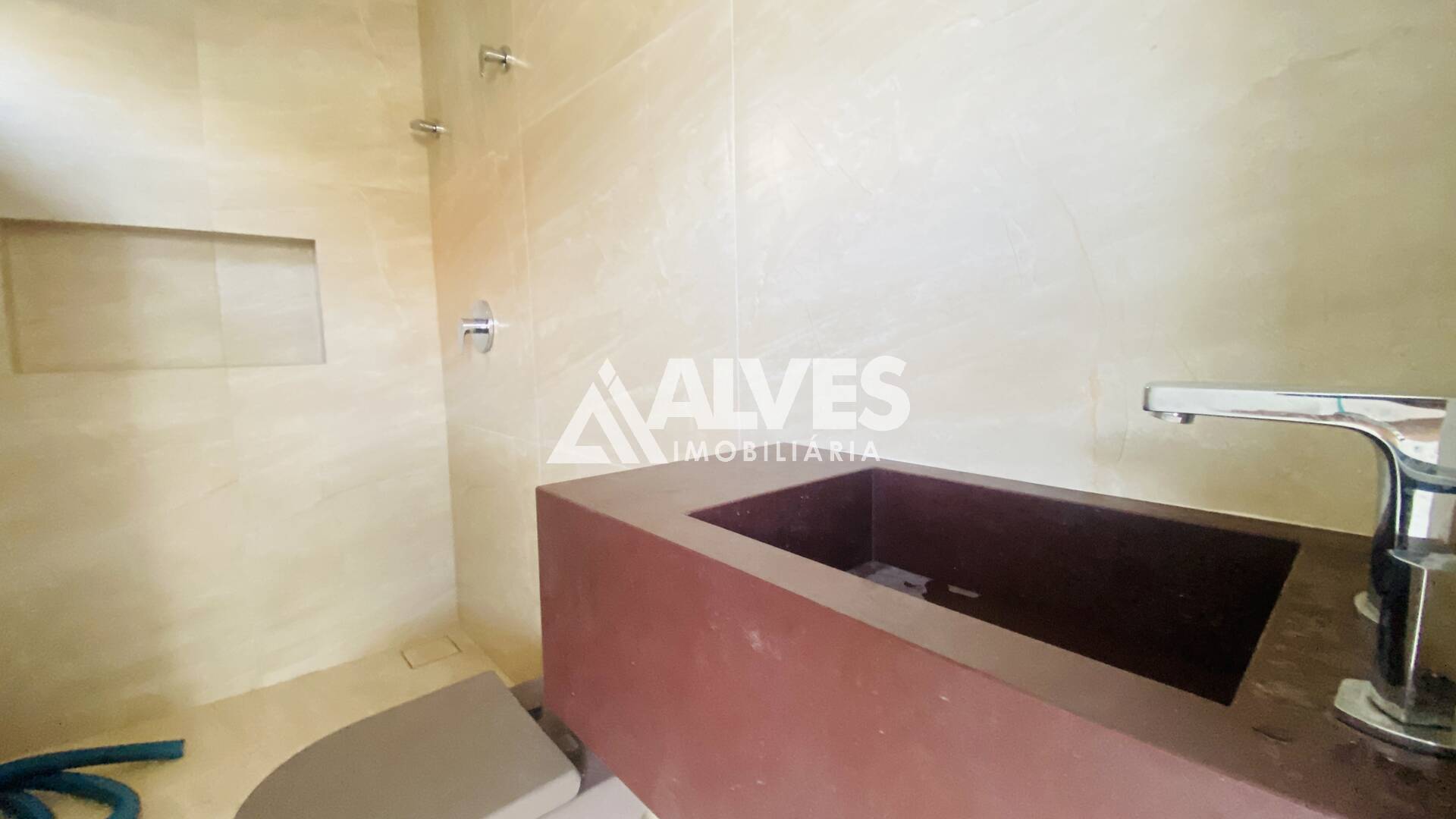 Casa de Condomínio à venda com 4 quartos, 278m² - Foto 8