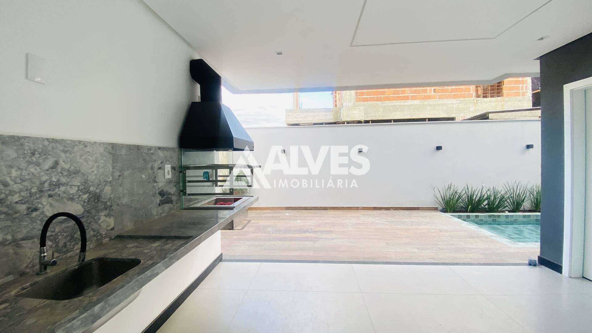 Casa de Condomínio à venda com 4 quartos, 278m² - Foto 9