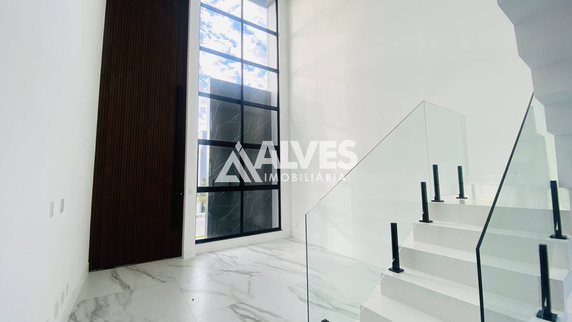 Casa de Condomínio à venda com 4 quartos, 278m² - Foto 5