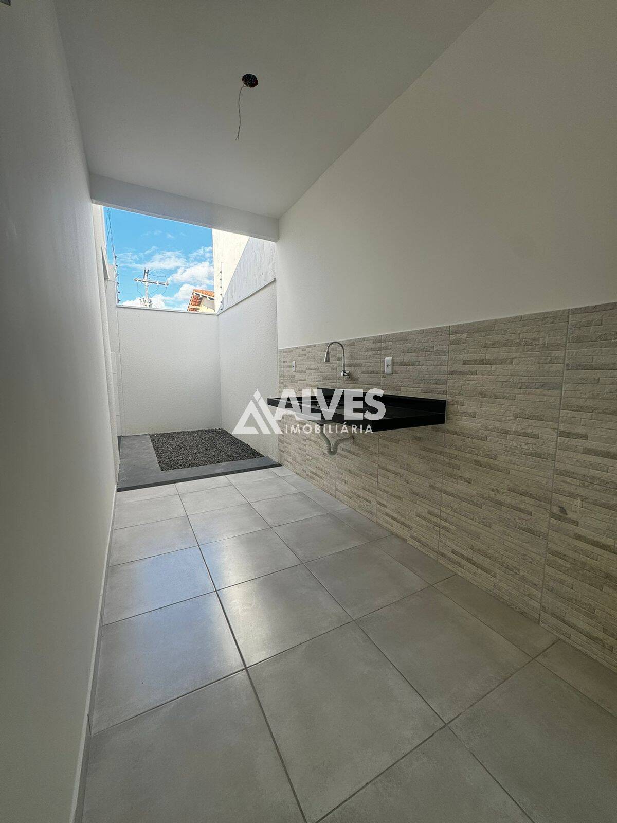 Casa à venda com 2 quartos, 68m² - Foto 14